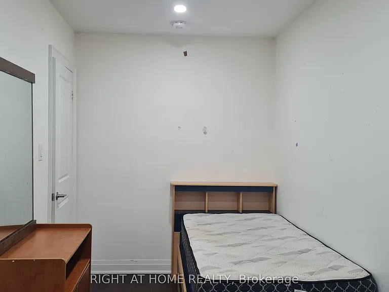10 Emmott Ave #A — Photo 6