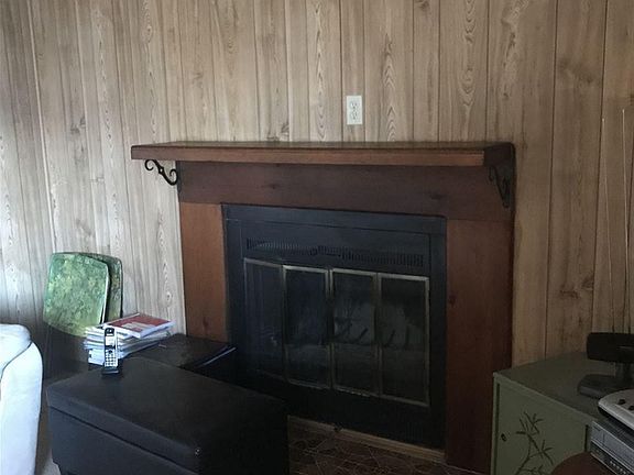 5th image of 1002 Avenue G