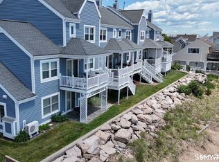 72 Cosey Beach Ave APT 3, East Haven, CT 06512