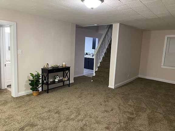 3rd image of 1208 E Temple St