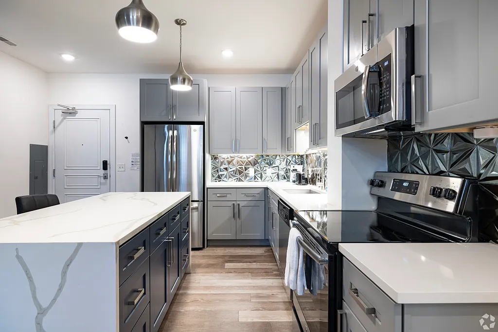 1 bed, 750 sqft, $1,650 — Photo 1