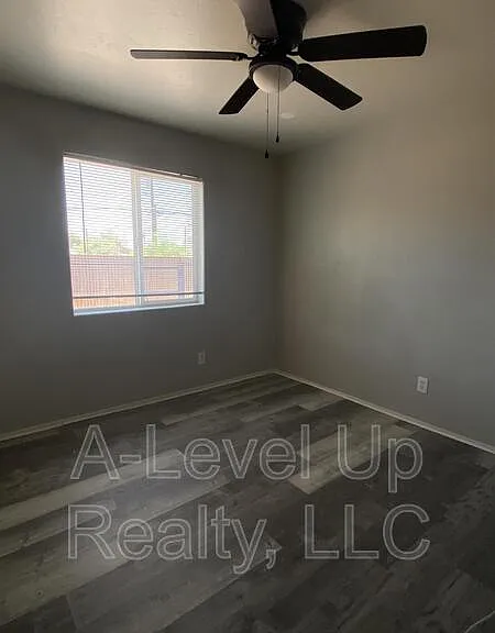267 E 21st St #1 — Photo 10