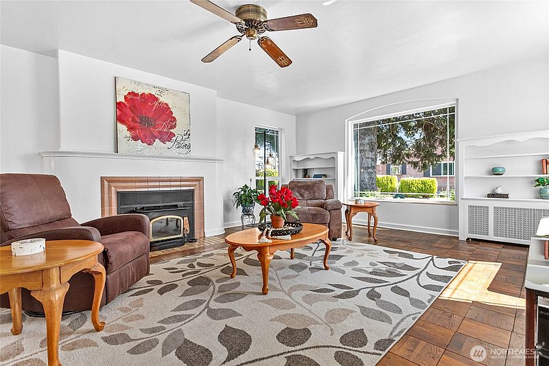 4th image of 2716 Cornwall Avenue