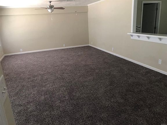 3rd image of 801 Joryne Dr