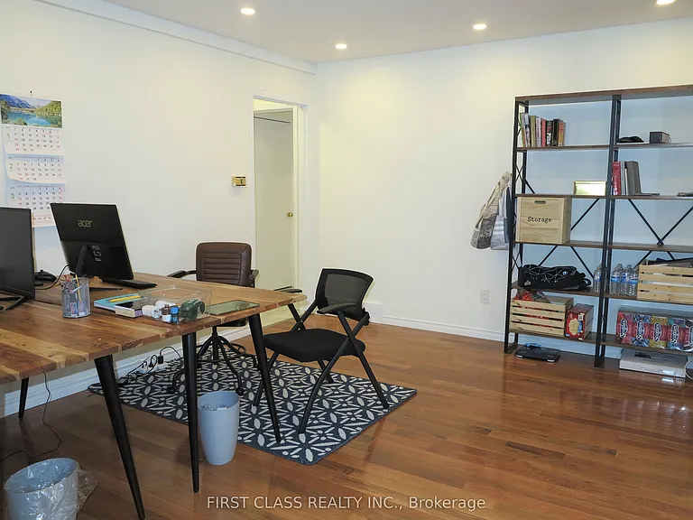 4 Meridene Cres E — Photo 16