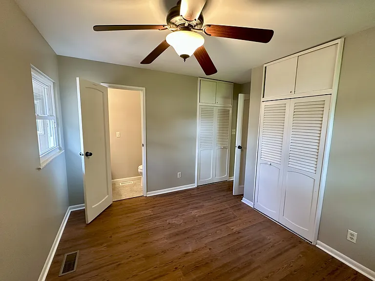 227 Creekwood Dr — Photo 7