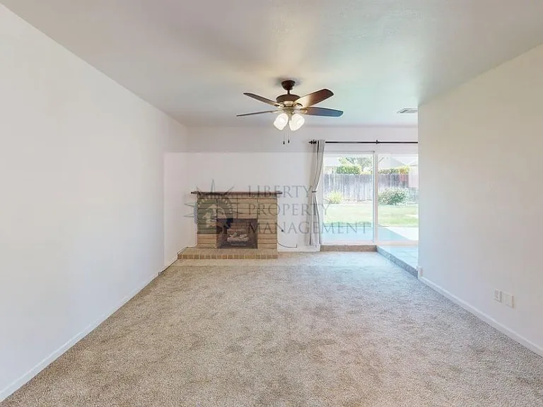 2513 Verano Ave — Photo 5