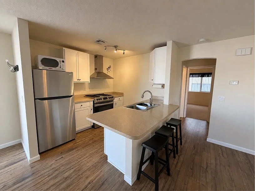 3423 McCormick Blvd #1-201-1