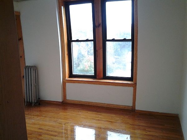 1st image of 261 14th St APT 3E