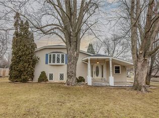 3301 Melanie Dr, Urbandale, IA 50322