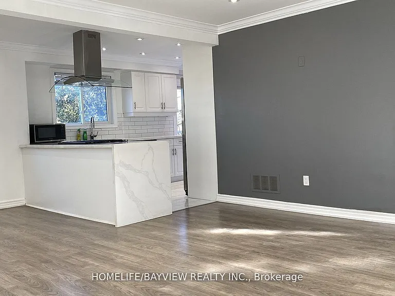 70 Beswick Dr — Photo 3