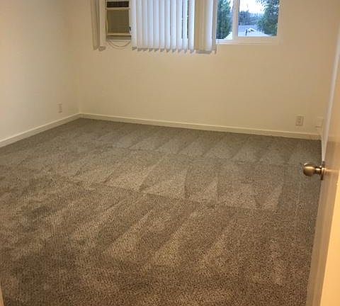 4th image of 16721 Sherman Way APT 21