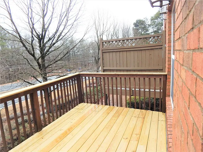 10829 Yorkwood St — Photo 24