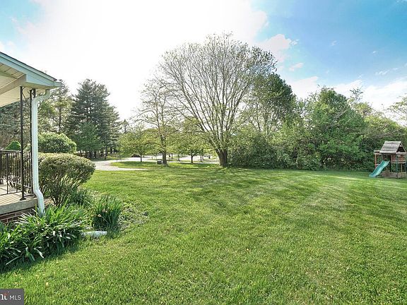 4th image of 7109 Fern Ct