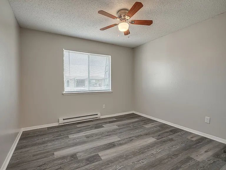 The Vue at Oak Creek — Photo 28