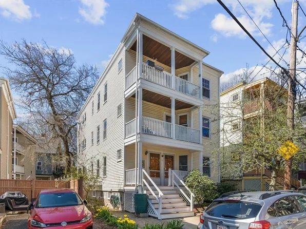7 Glenvale Ter #3, Jamaica Plain, MA 02130