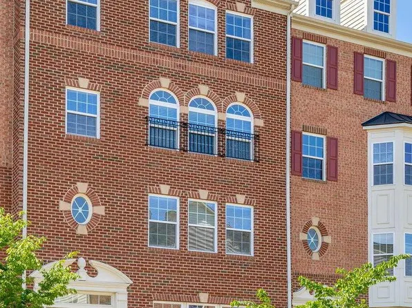 21570 Romans Dr, Ashburn, VA 20147