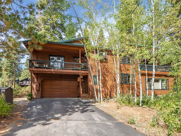 7611 Kingswood Dr — Photo 1