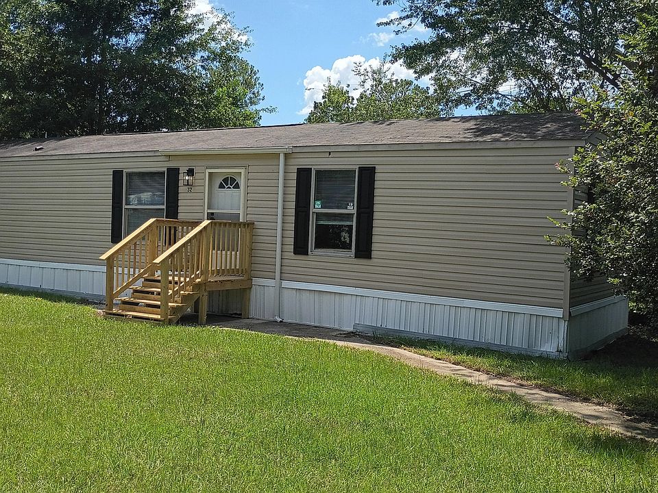 1st image of 32 Luke Dr #32