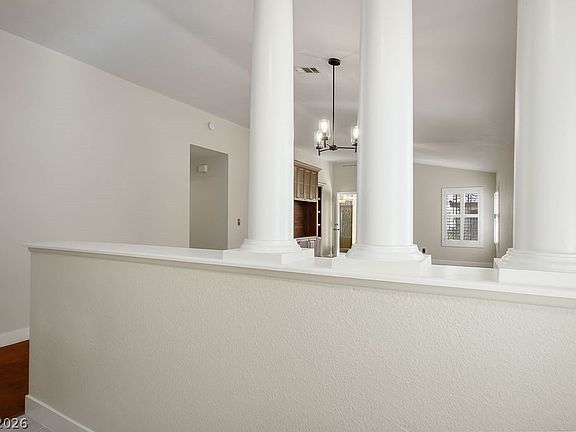 3rd image of 4824 Lawnwood Ct