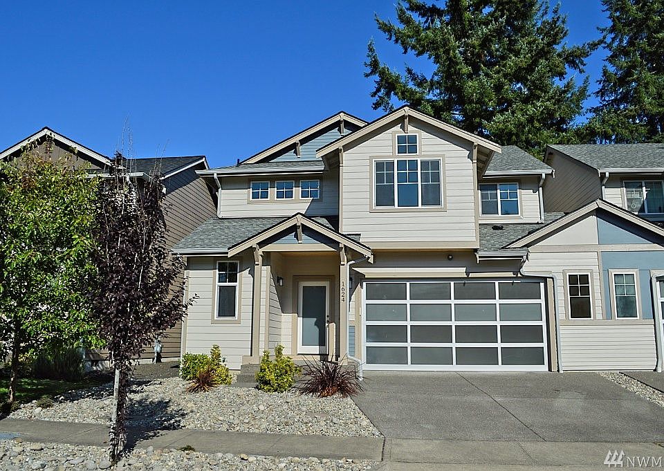 1st image of 1624 Amethyst St SE