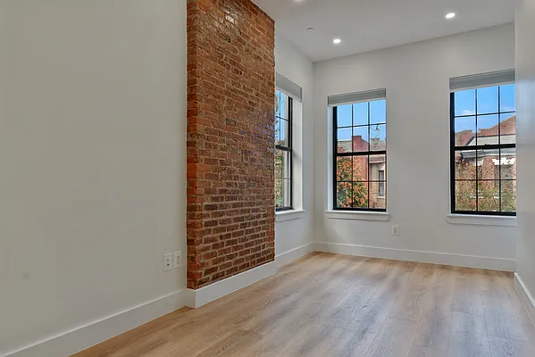 Rented by The Property Firm | media 2