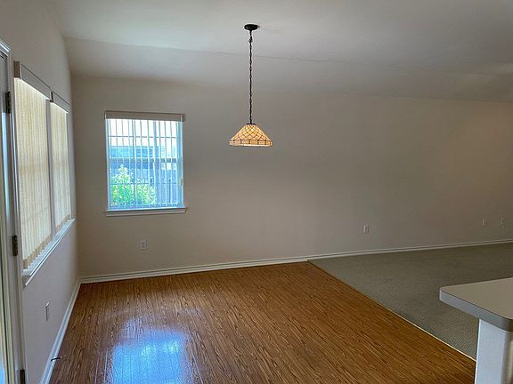 4th image of 225 Coronado Cir