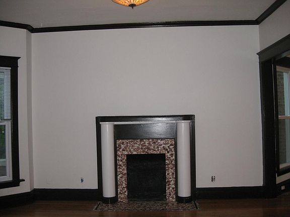 4th image of 4340 N Wolcott Ave
