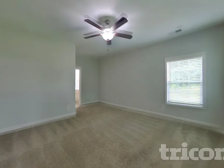 713 W Coker Way — Photo 6