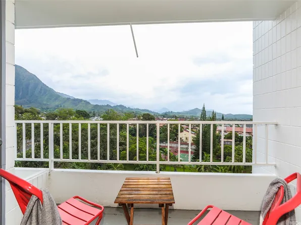 46-283 Kahuhipa St APT C806, Kaneohe, HI 96744