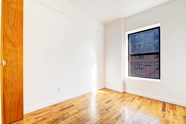 Rented by REAL New York | media 19