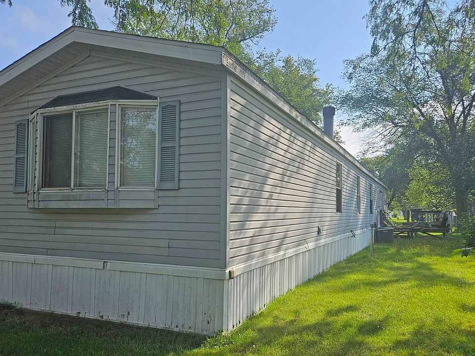 14876 Washington Rd West Burlington, IA Zillow