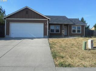 161 Othello Ave, Roseburg, OR 97471