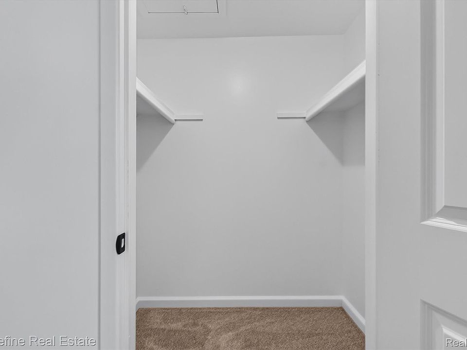 28308 Coventry Ct, photo 10