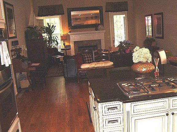 Looking into Keeping Room