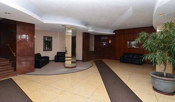 4th image of 6120 Grand Central Pkwy #C408