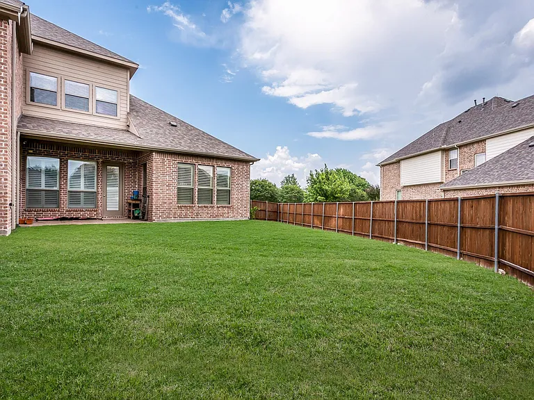 921 Pine Burst Dr — Photo 41