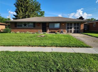112 Lodestone Dr, Englewood, OH