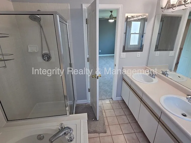5056 Weeping Willow Cir — Photo 19