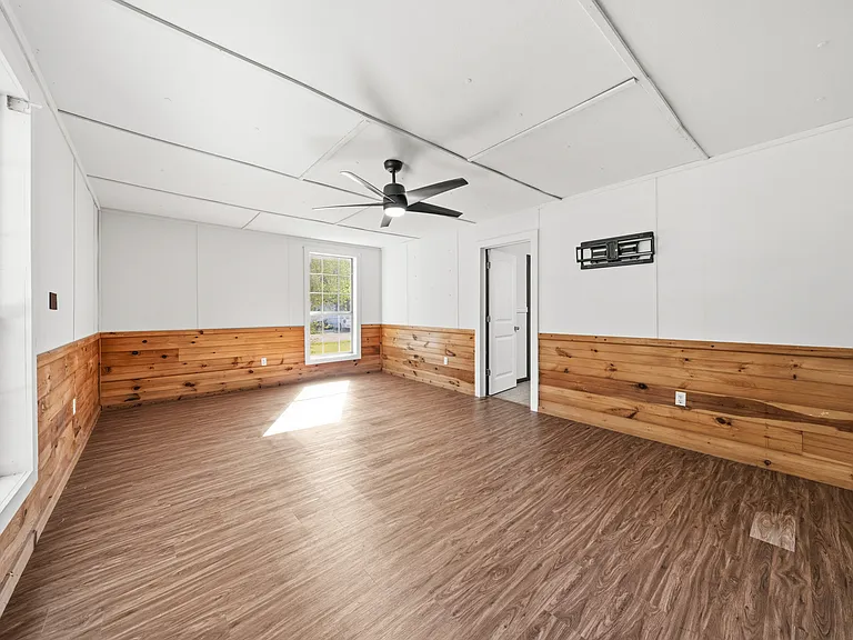 700 Harrel Ave — Photo 15