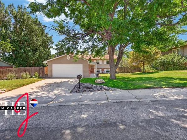 2103 W 42nd St, Casper, WY 82604