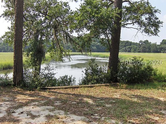 2nd image of 23 Donaldson Camp Rd
