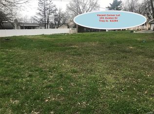 701 Guinevere Ct, Troy, IL 62294