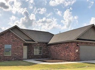 651 Captain Marshall St, Prairie Grove, AR 72753