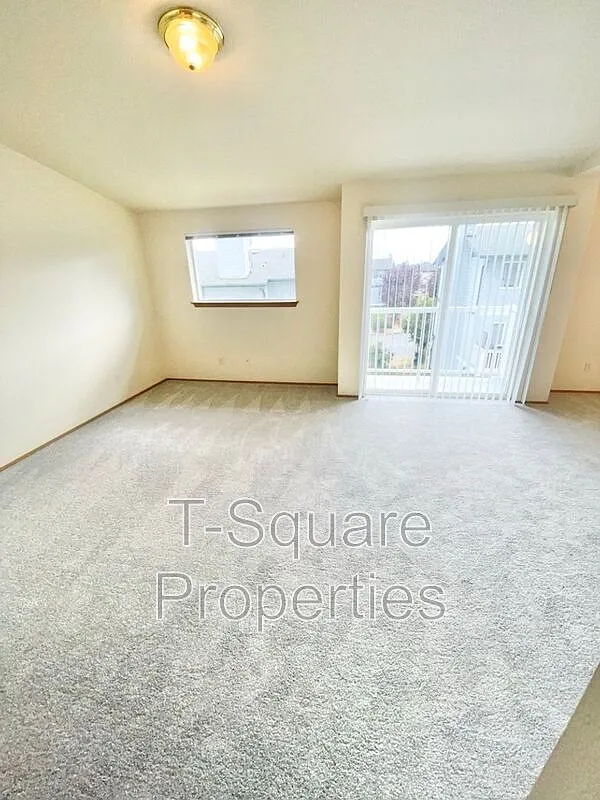 2 bed, 2.0 bath, 1050 sqft, $1,975 — Photo 3
