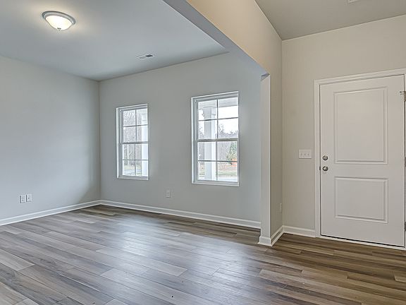 2nd image of 4207 Honeysuckle Vine Dr