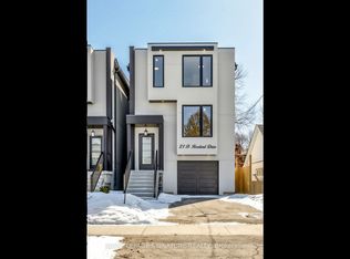21B Roseland Dr, Toronto, ON M8W1Y5