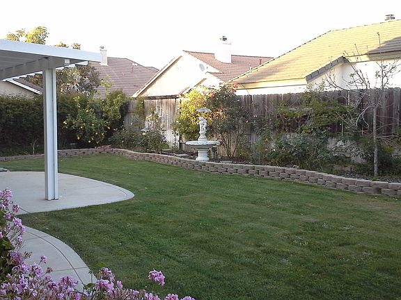 4th image of 2424 N Baldwin Way