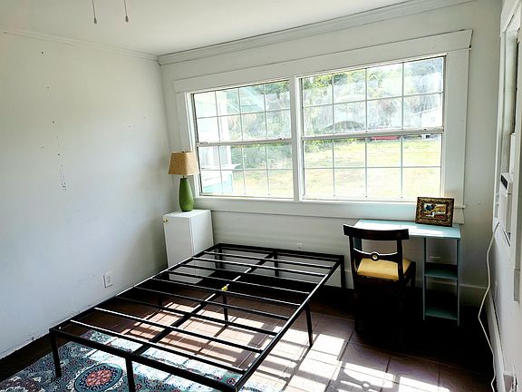 2nd image of 626 35th Ave S #2