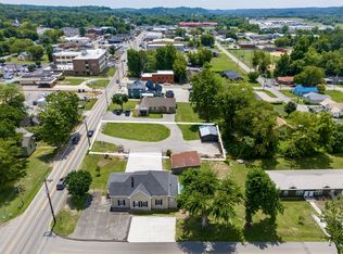 306 N Main St, Ashland City, TN 37015